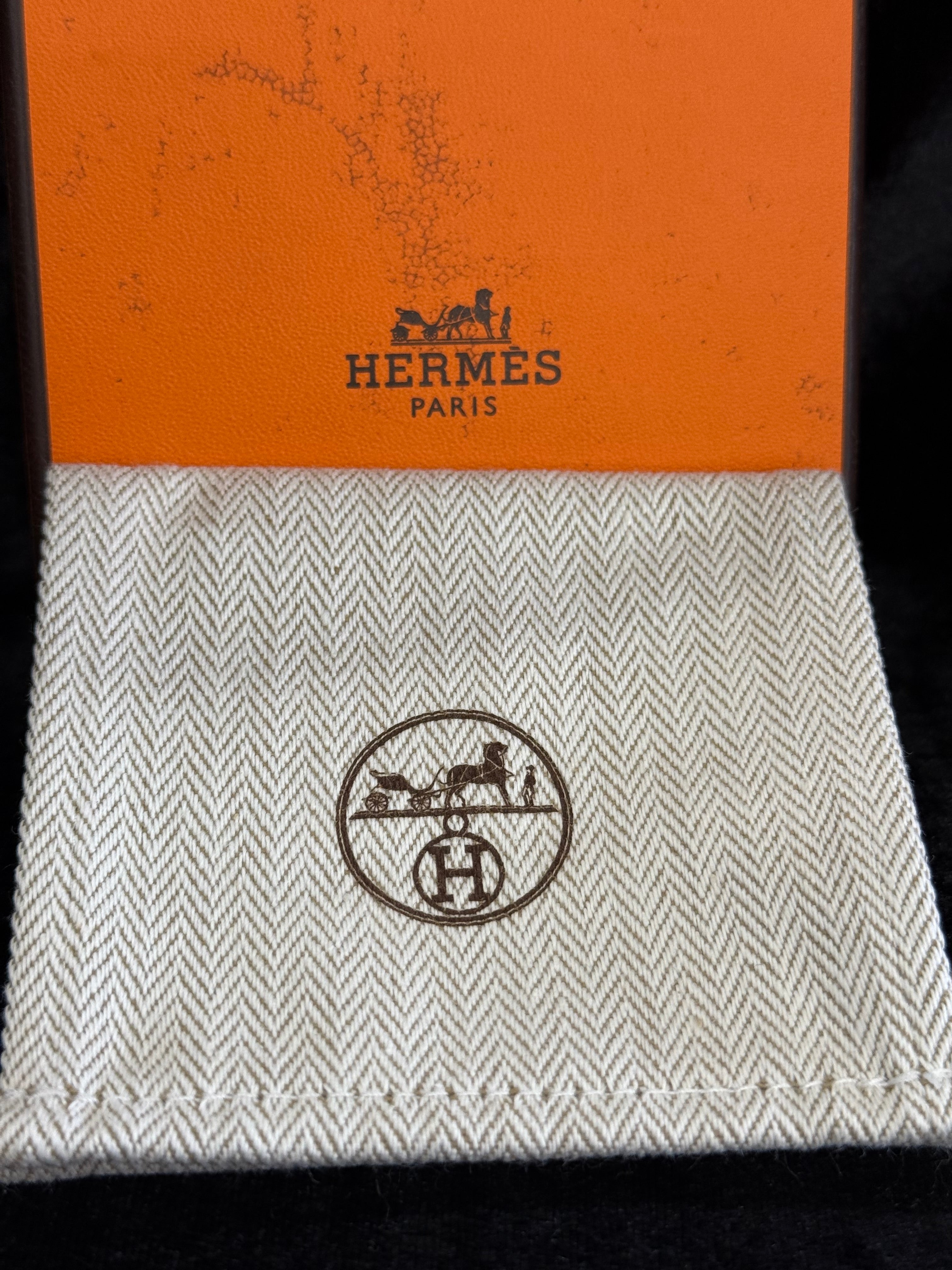 Hermès Clic H PM Enamel bracelet-fits 7” wrist