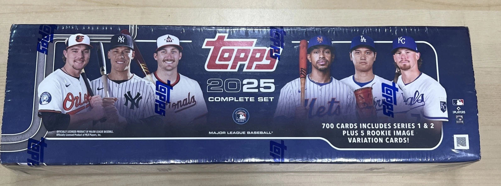 2025 Topps Baseball Complete 700 Card Retail Factory Set and 5 Rookie Variations