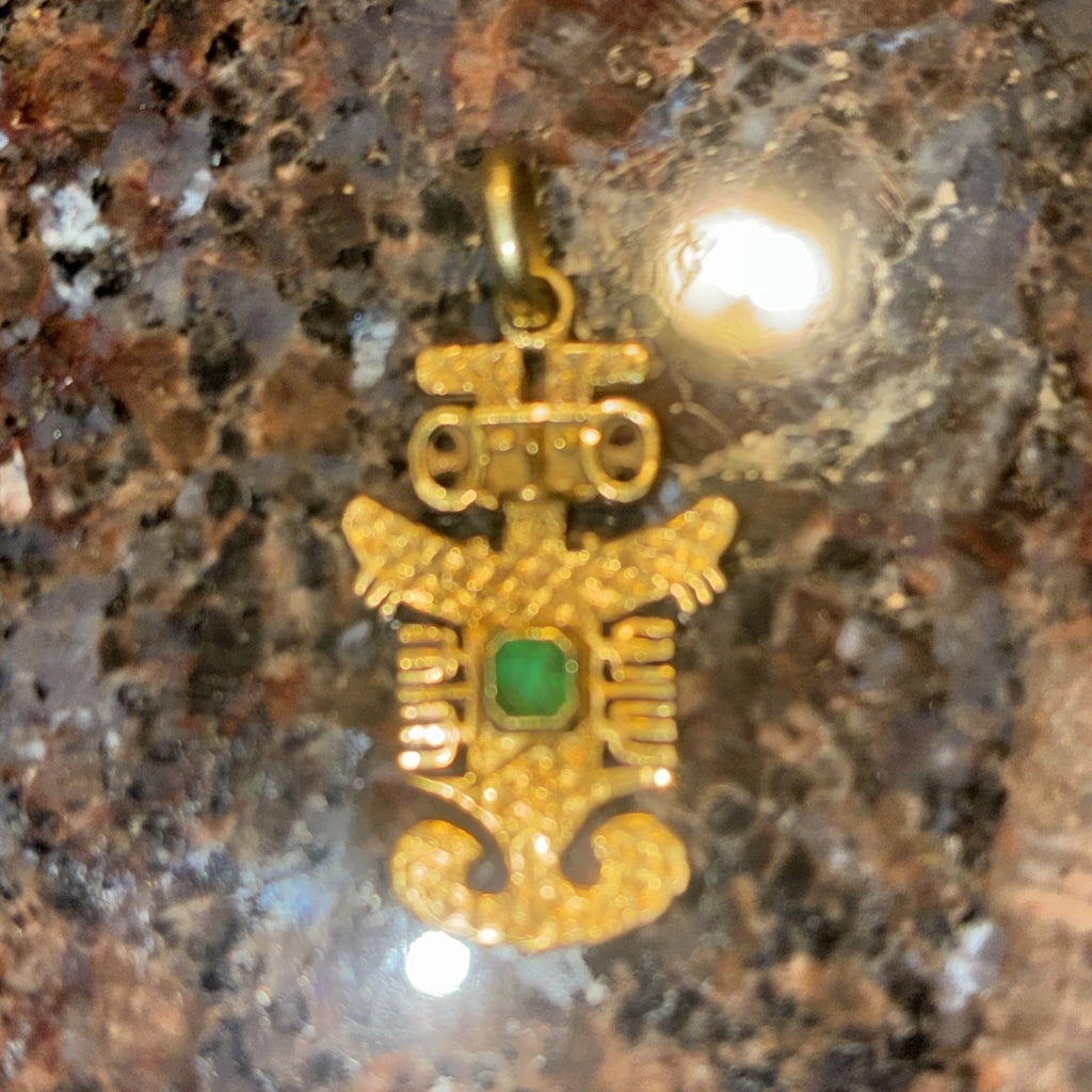 Vintage Aztec Pendant, 18k, columbian Emerald
