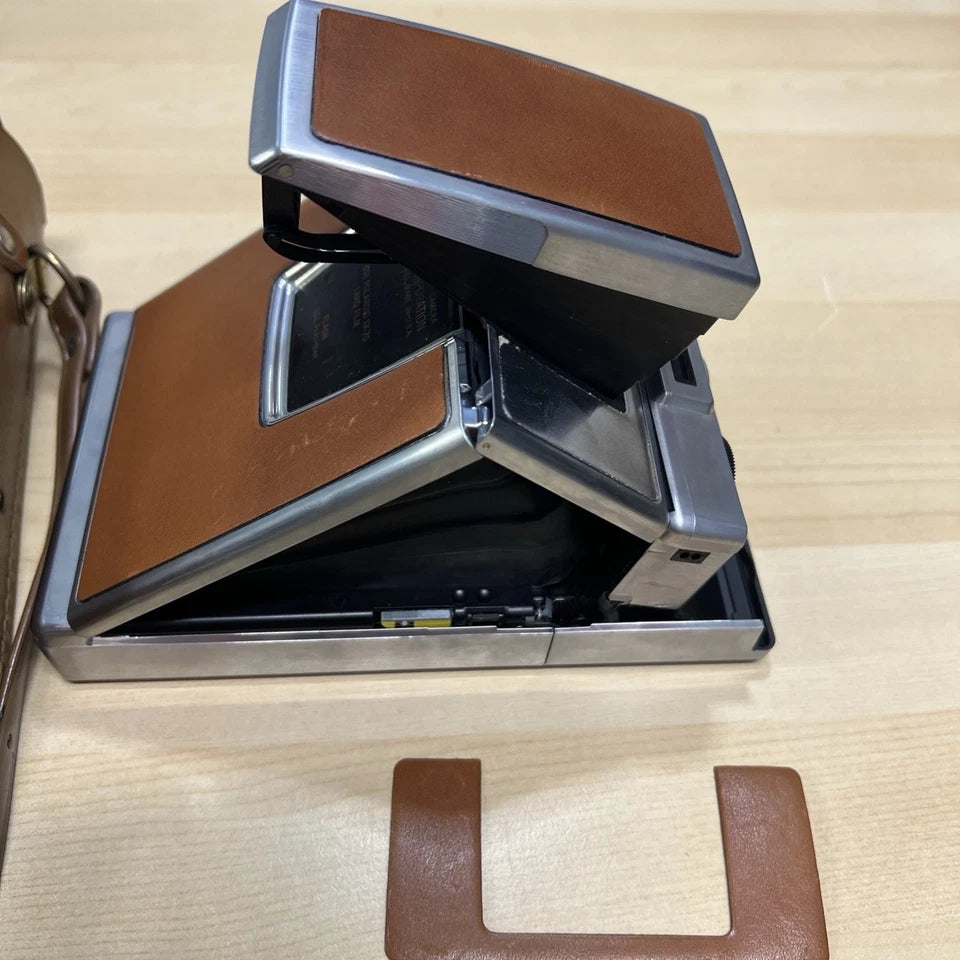 Polaroid SX-70 Alpha 1 Land Camera with Leather Cover – Untested