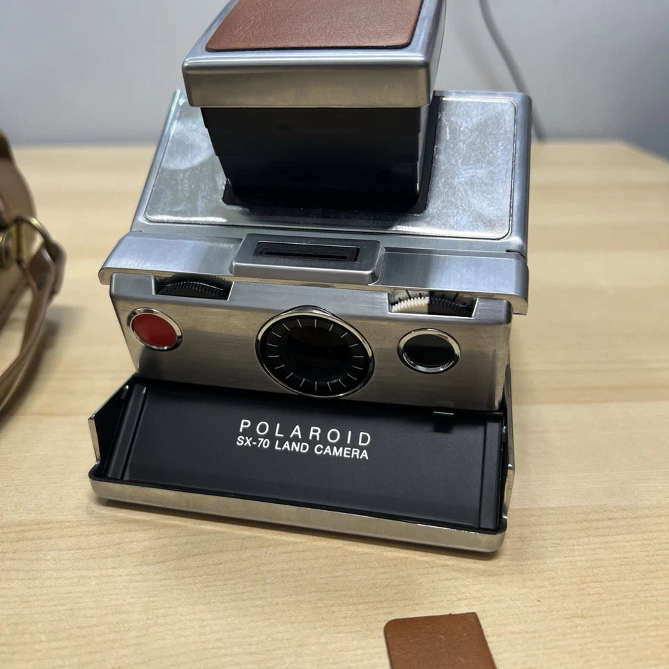 Polaroid SX-70 Alpha 1 Land Camera with Leather Cover – Untested